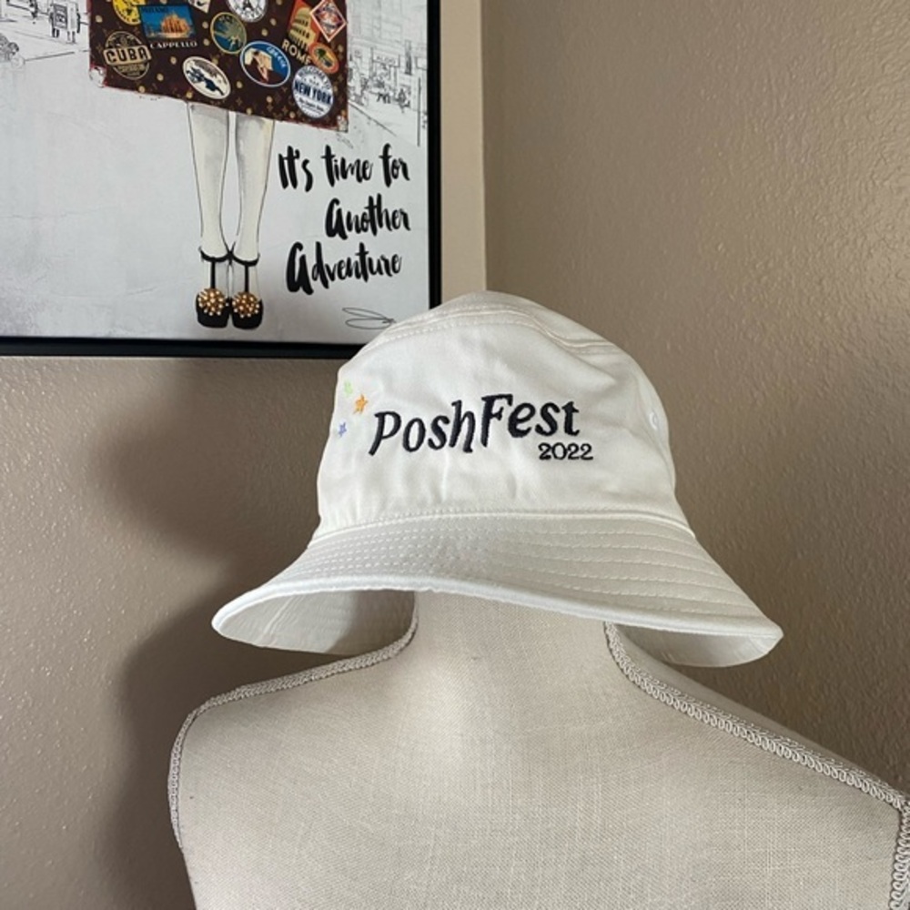 Poshfest ‘22 white bucket hat